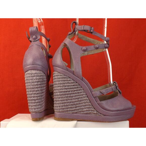NIB BALENCIAGA ARENA GLYCINE LAVENDER LEATHER WEDGE STUDDED SANDALS 41 286068 - Picture 9 of 12